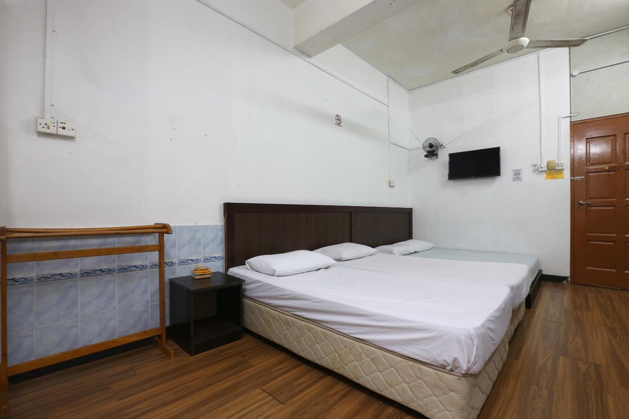 Oyo 89755 D&D Budget Inn Kota Bharu Exterior photo