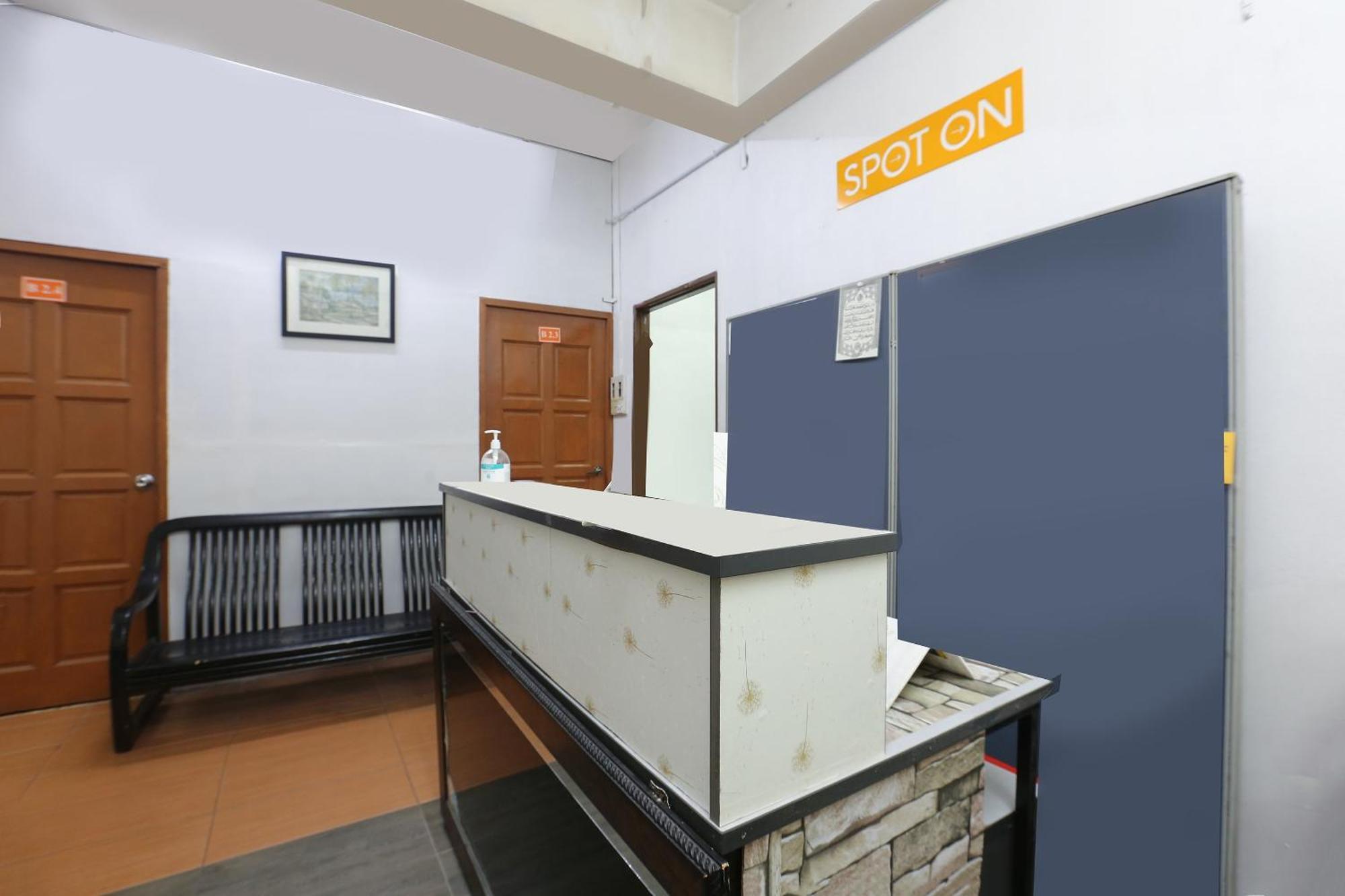 Oyo 89755 D&D Budget Inn Kota Bharu Exterior photo